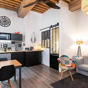 Apartamento Le 14 Sathonay, Lyon